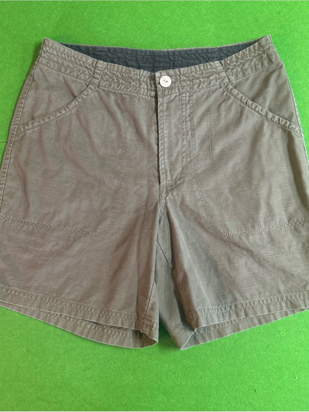 Columbia Shorts Women 6 Ripstop Hiking Outdoor Camping Khaki Chino Cotton 6” VTG
